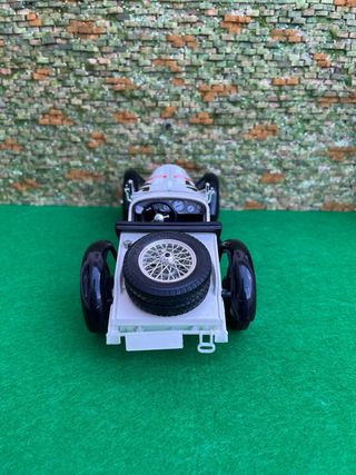 Mercedes-Benz SSK / SSKL – Bburago – Escala 1:18