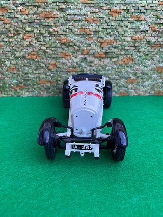 Mercedes-Benz SSK / SSKL – Bburago – Escala 1:18