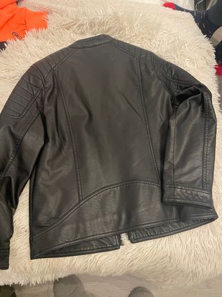 Chaqueta Zara imitación cuero niño/a talla 11/12
