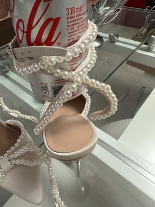 Zapatos fiesta espectaculares con perlas nuevos