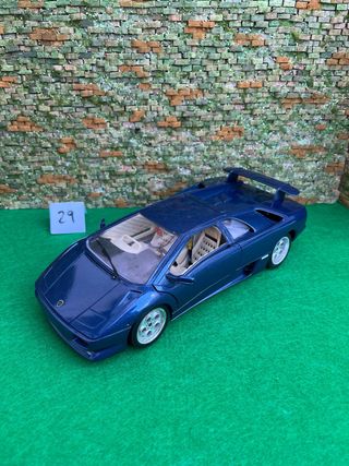 Lamborghini Diablo – Escala 1:18 – Burago - azul