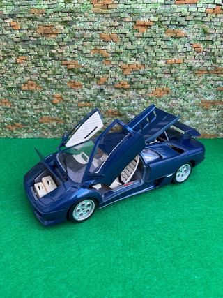 Lamborghini Diablo – Escala 1:18 – Burago - azul