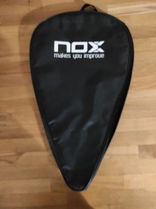 Pala Nox ML10 Pro Cup 2023 (funda incluida)
