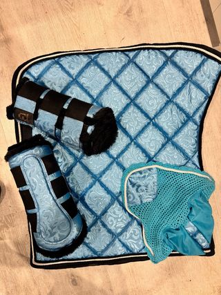 Conjunto equitación azul y negro