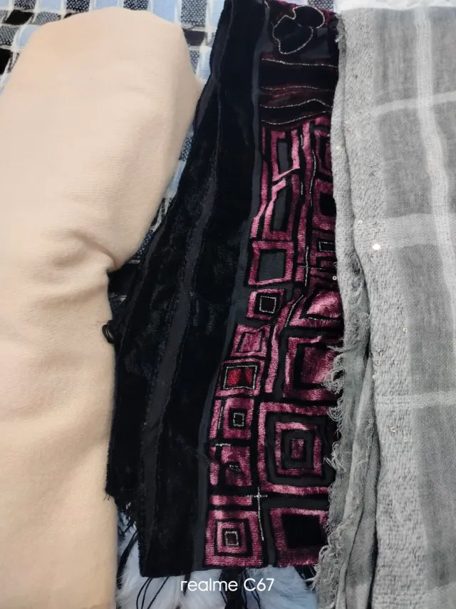 Lote 3 bufandas y 3  pañuelos vestir