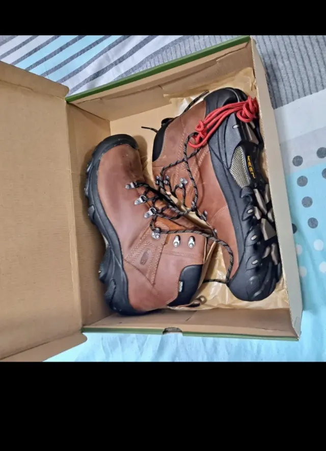 Botas Keen Pyrinees Talla 47 Marrón Nuevas