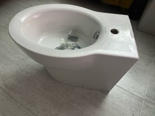 Bidé firma Jacob DELAFON