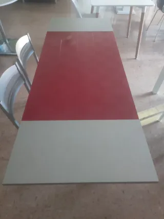 Mesa de cristal negra y gris