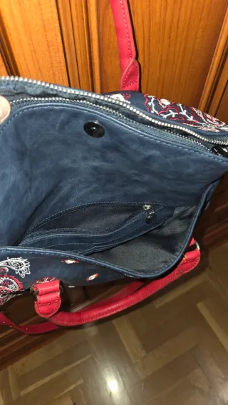 Bolso Desigual Paisley Bordado Azul y Rojo