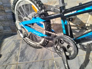 Bicicleta Infantil WCR 20 pulgadas escuela