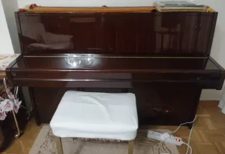 Piano Yamaha M1CR