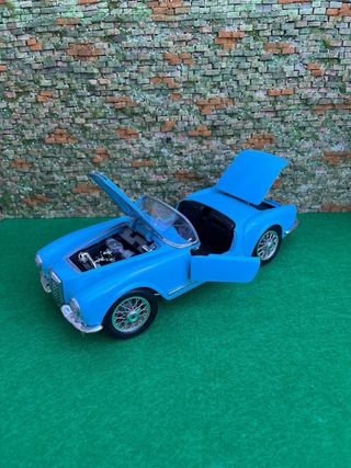 Lancia Aurelia B24 Spider - 1:18 – Marca Bburago