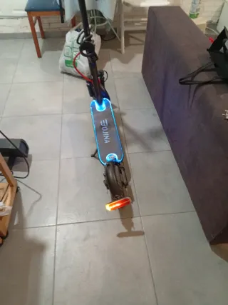 Patinete Eléctrico BOJINA,muy completo.