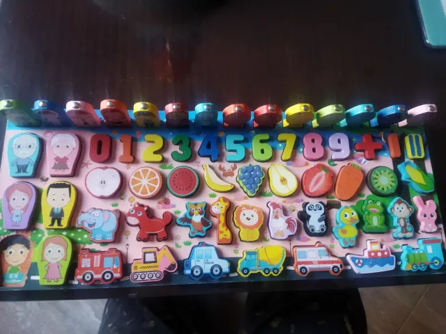 Tabellone educativo in legno