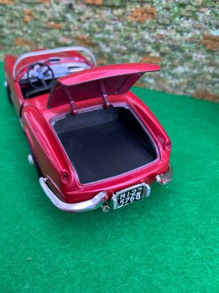 Lancia Aurelia B24 Spider - 1:18 - Marca Bburago