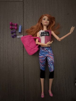 Barbie con accesorios de gimnasio