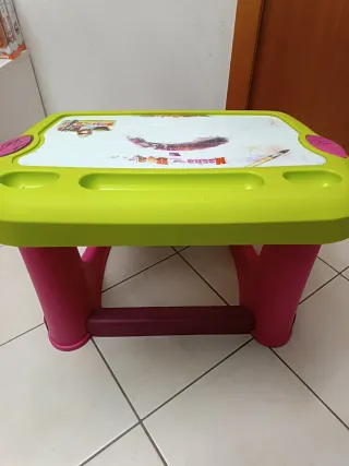 Banco scuola Smoby Struttura in ottime condizioni