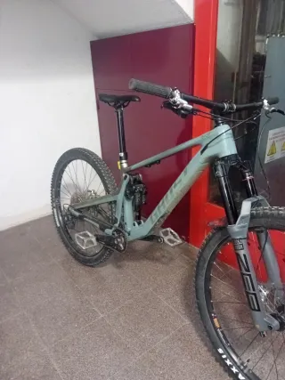 Bicicleta Enduro Ghost AM Pro CF
