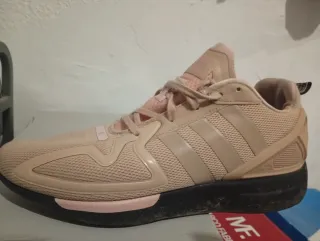 Zapatillas Adidas Beige y Rosa