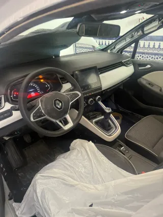 Renault Clio 2023