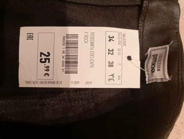 Minifalda negra con cremalleras