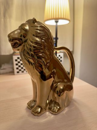 Jarra León Zara Home Dorada