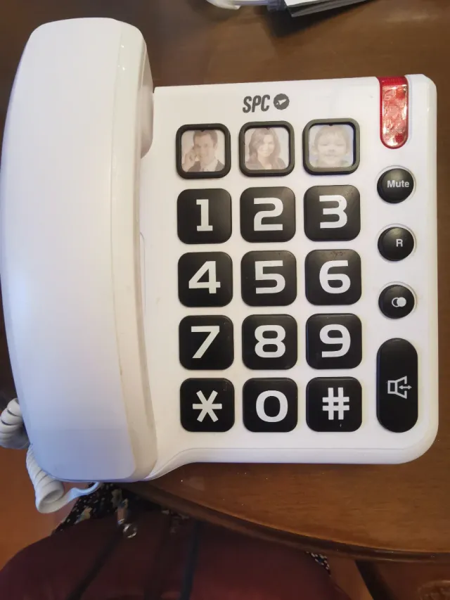 Teléfono SPC números grandes