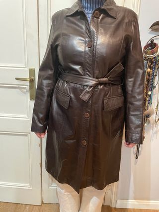 Abrigo de piel marrón