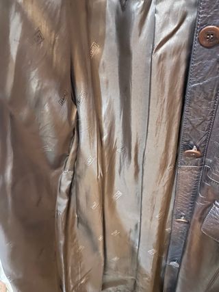 Abrigo de piel marrón