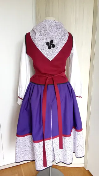 Traje Baserritarra"145 euros "