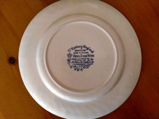 Plato Royal Tudor Ware porcelana estampado