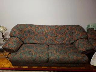 2 Sofás de tela estampado