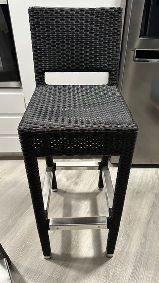 4 Bancos Altos Ratán Exterior