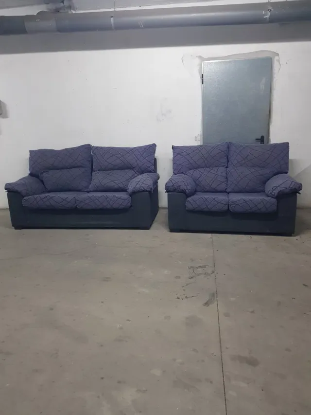 Conjunto Sofá 3+2 plazas por 100 €