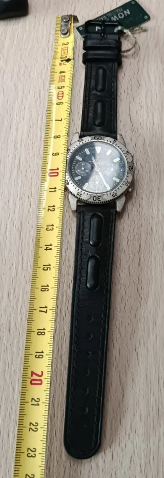 Reloj Nowley Cronógrafo Negro y Plateado