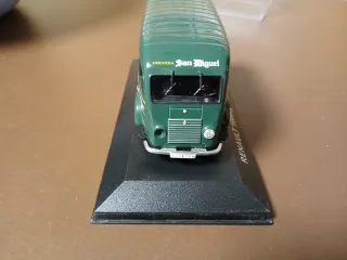 Furgoneta San Miguel miniatura