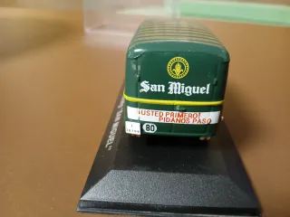 Furgoneta San Miguel miniatura