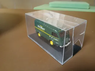 Furgoneta San Miguel miniatura