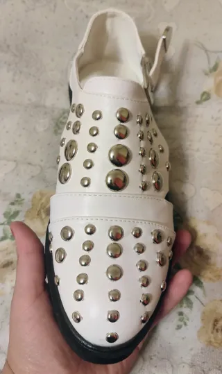 Mocassini uomo bianchi borchie argento n.39 renda