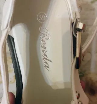 Mocassini uomo bianchi borchie argento n.39 renda