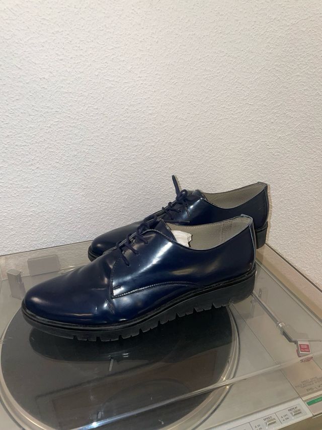 Zapatos de vestir azul brillante