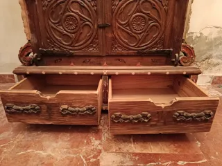 Alacena rústica madera. Retocada sin terminar