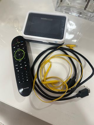 Descodificador Movistar UHD + Cables