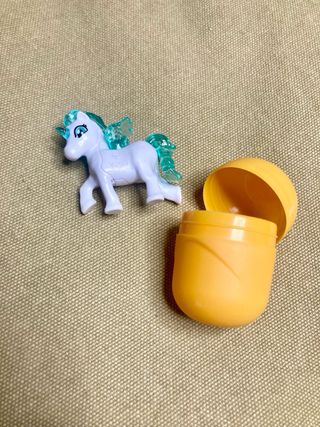 Unicorno Kinder Sorpresa