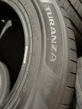 Bridgestone 205/65R17 100Y Neumático