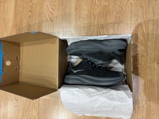 Hoka negras talla 43