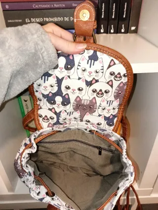 Mochila pequeña gatitos