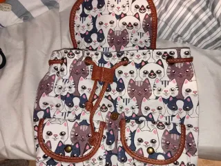 Mochila pequeña gatitos