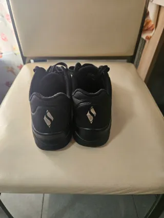 Deportivas Skechers Mujer Negras