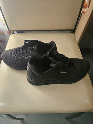 Deportivas Skechers Mujer Negras